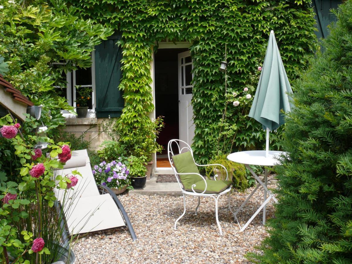 Appartement A L'Ombre Du Tilleul à Giverny Extérieur photo