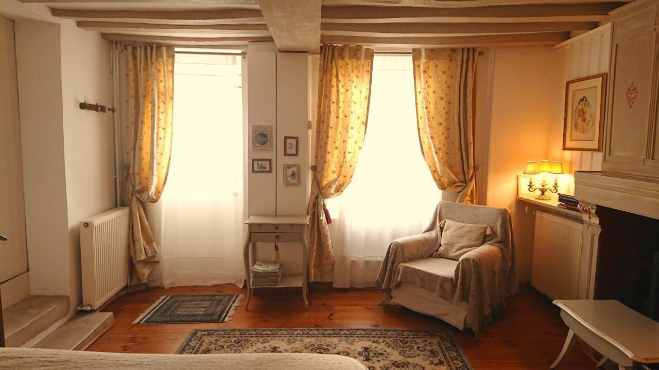 Appartement A L'Ombre Du Tilleul à Giverny Extérieur photo